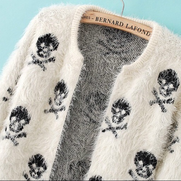 Sign up for new styles & updates from F+F - Picture 8 of 8